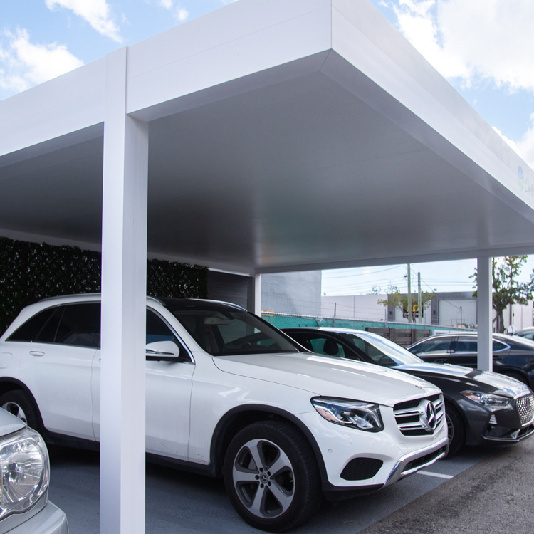 Insulated carport in white